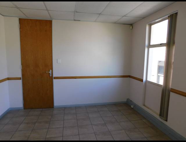 162M² OFFICE TO LET IN BORDEAUX